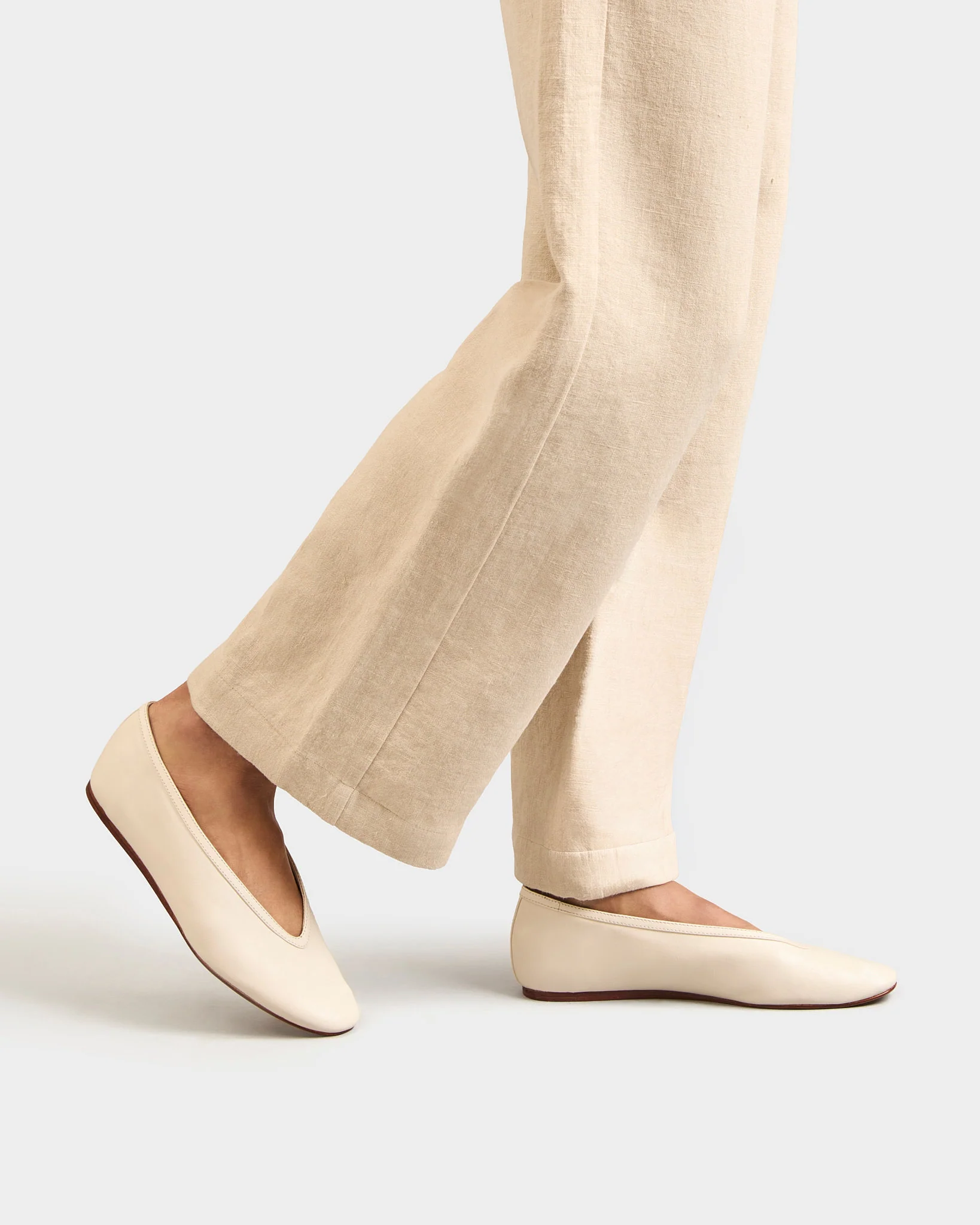 Camille Leather Ballet Flats - M64GF - Alex Rivière Studio x Manebí­ - White - Image 2