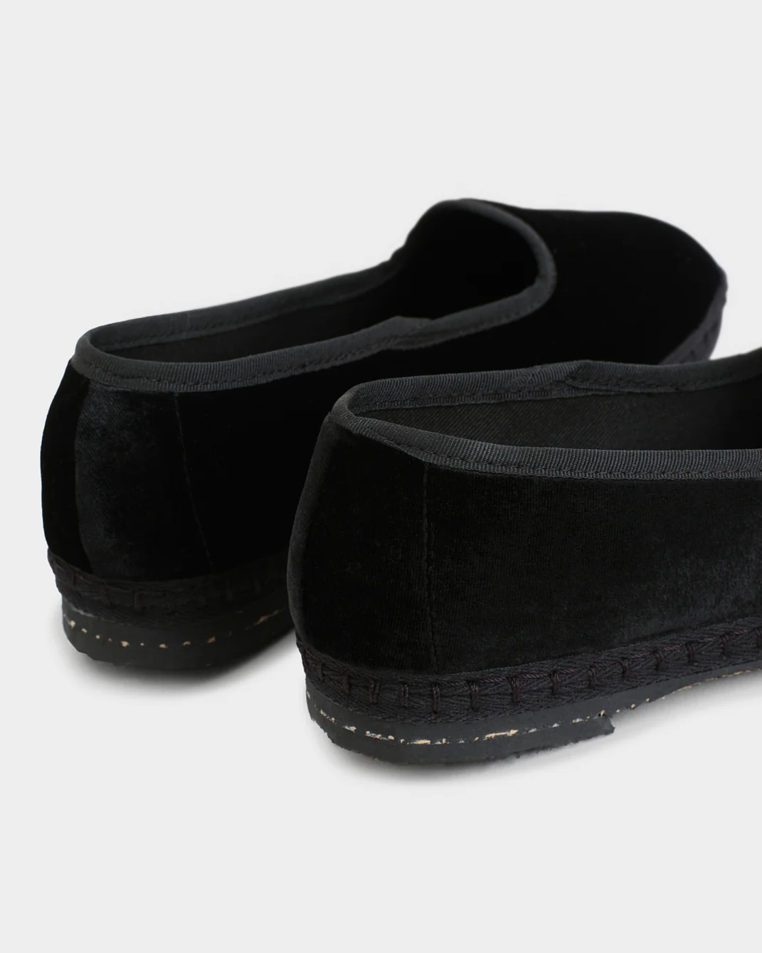 Demi Silk Velvet Venetian Slippers - M16VF - Alex Rivière Studio x Manebí Black - Image 4