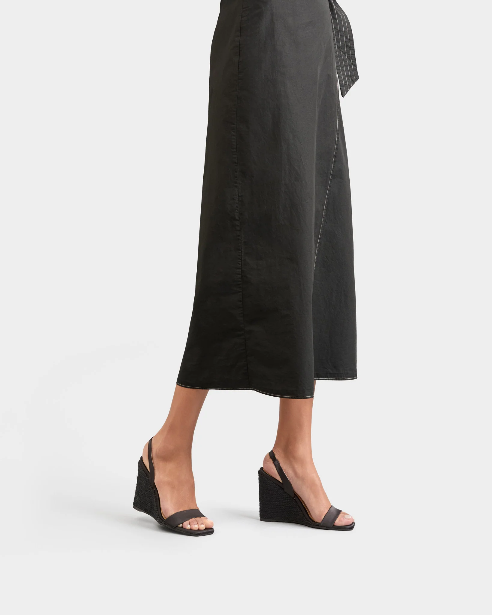 Diana Silk Satin Slingback Open-Toe Wedge Espadrilles - N04XJ - Alex Rivière Studio X Manebí - Black On Tone - Image 5