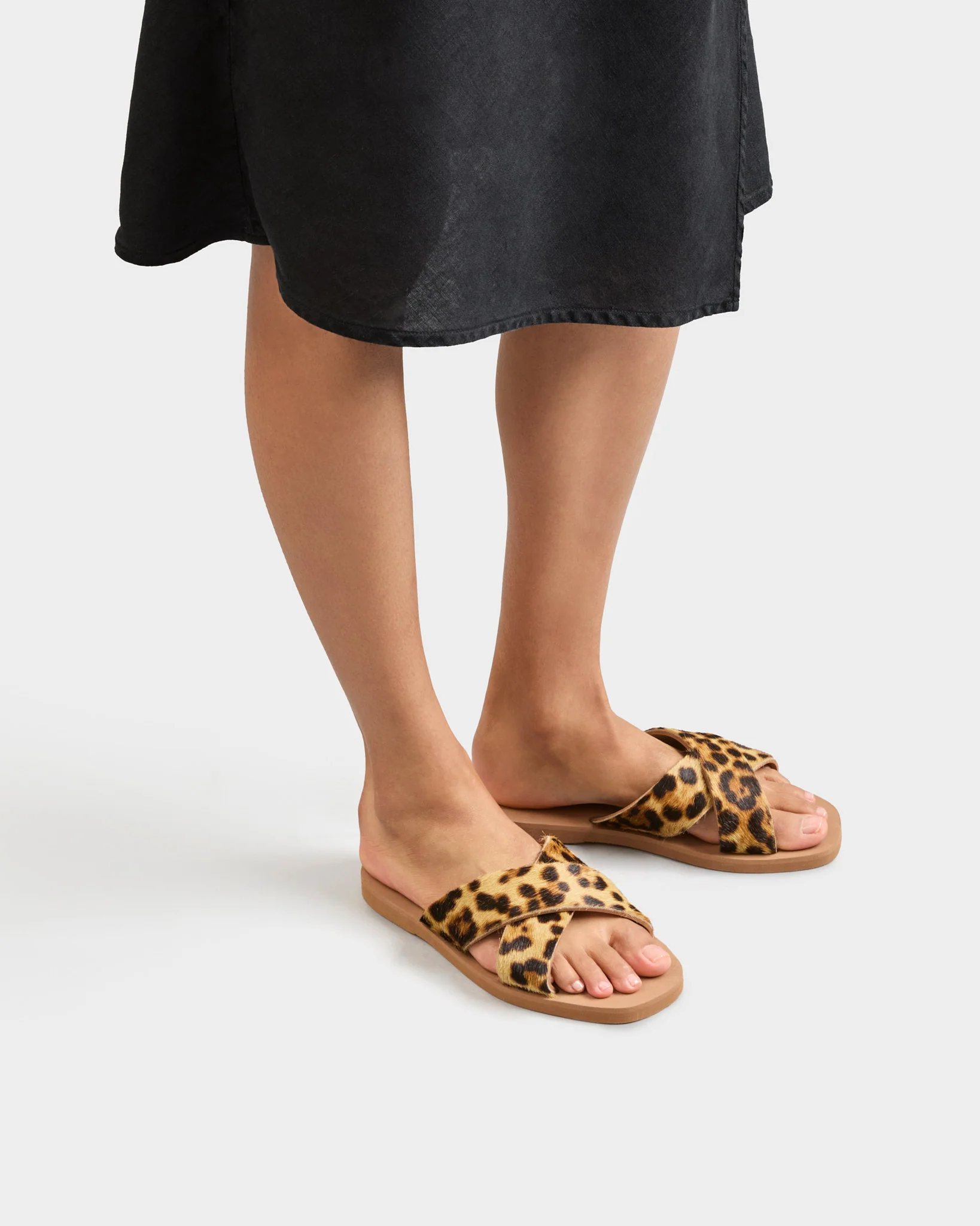 Eva And Calf Hair Crossed Bands Sandals - D62XN - Honolulu - Cuero And Leopard - Image 2