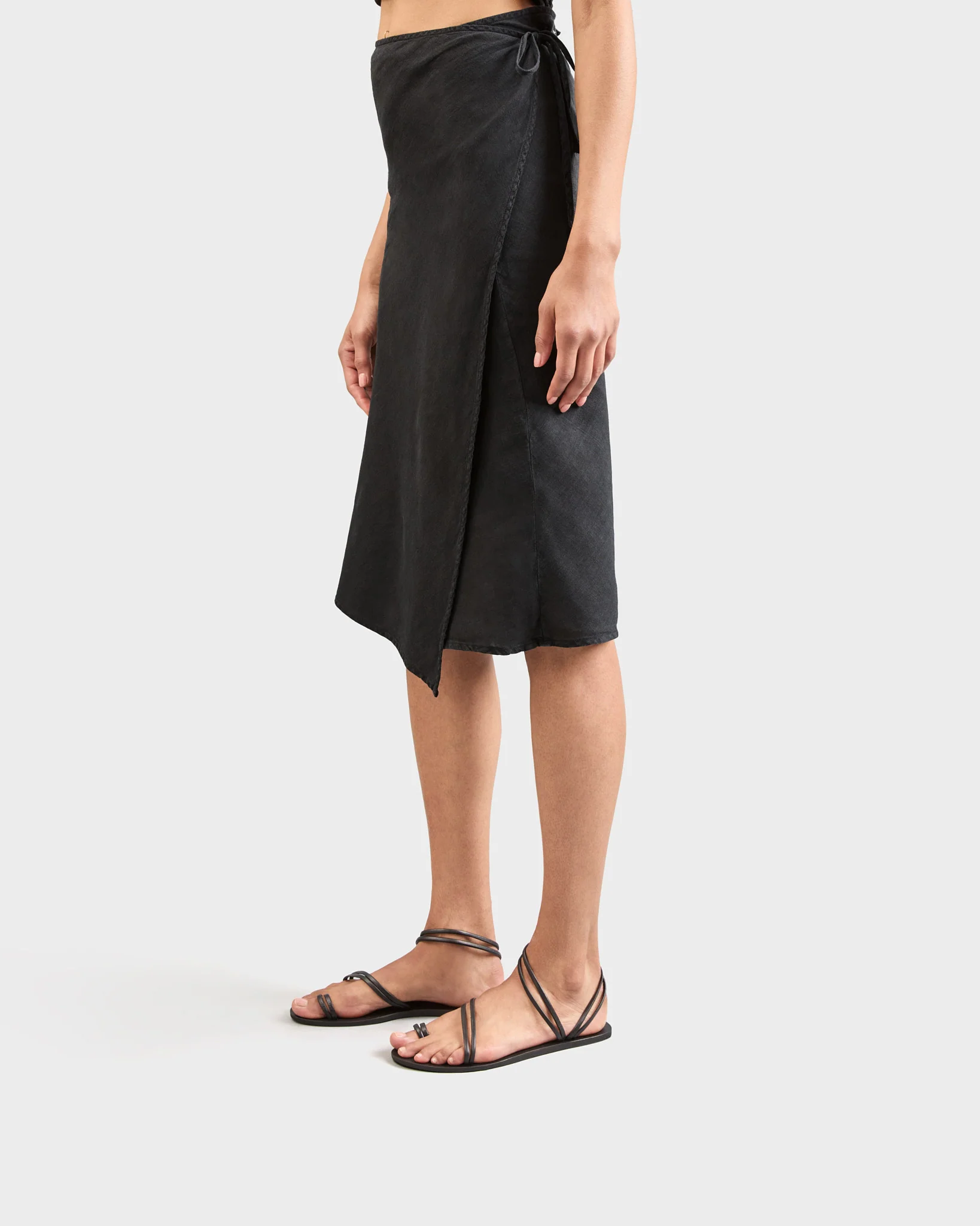 Francesca Leather Sandals - M36Y0 - Alex Rivière Studio x Manebí Black Stripes - Image 4