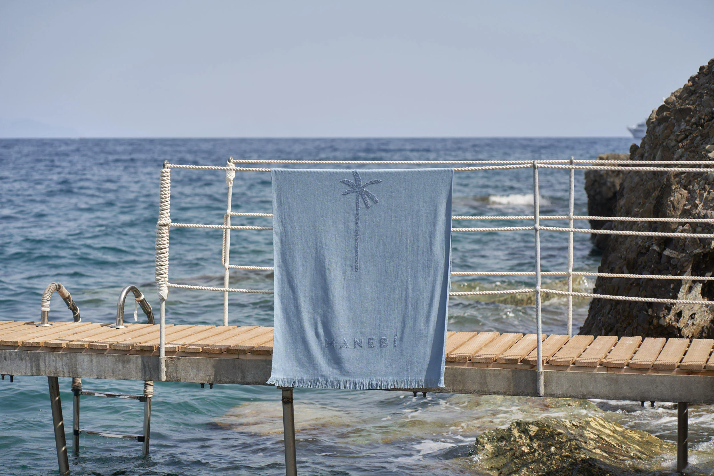 Jaquard Beach Towel - K13TW - Embroidered Palm With Palm & Logo Indigo - Image 7