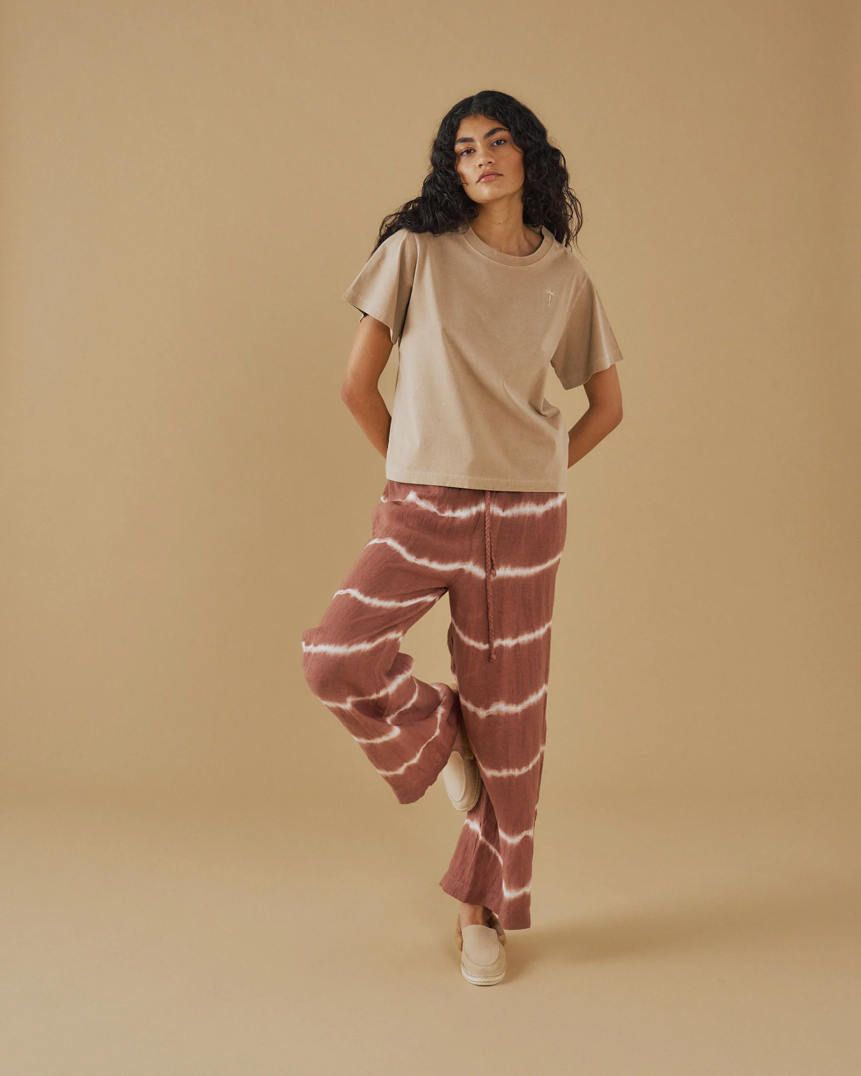 Jersey Coconut T-Shirt - G81JE - Camel And Palm Embroidery - Image 6