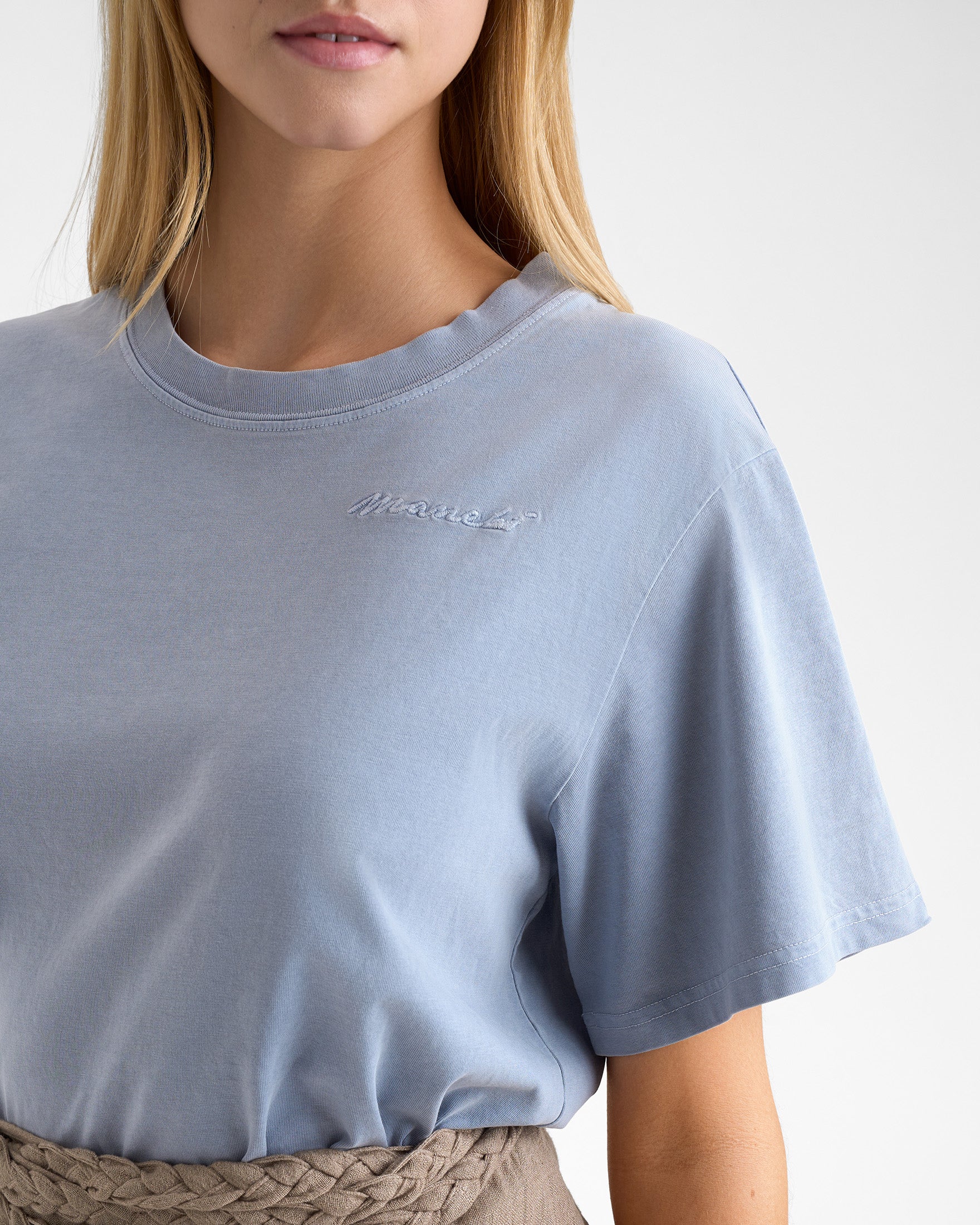 Jersey Coconut T-Shirt - G95JE - Jeans And Logo Embroidery - Image 3