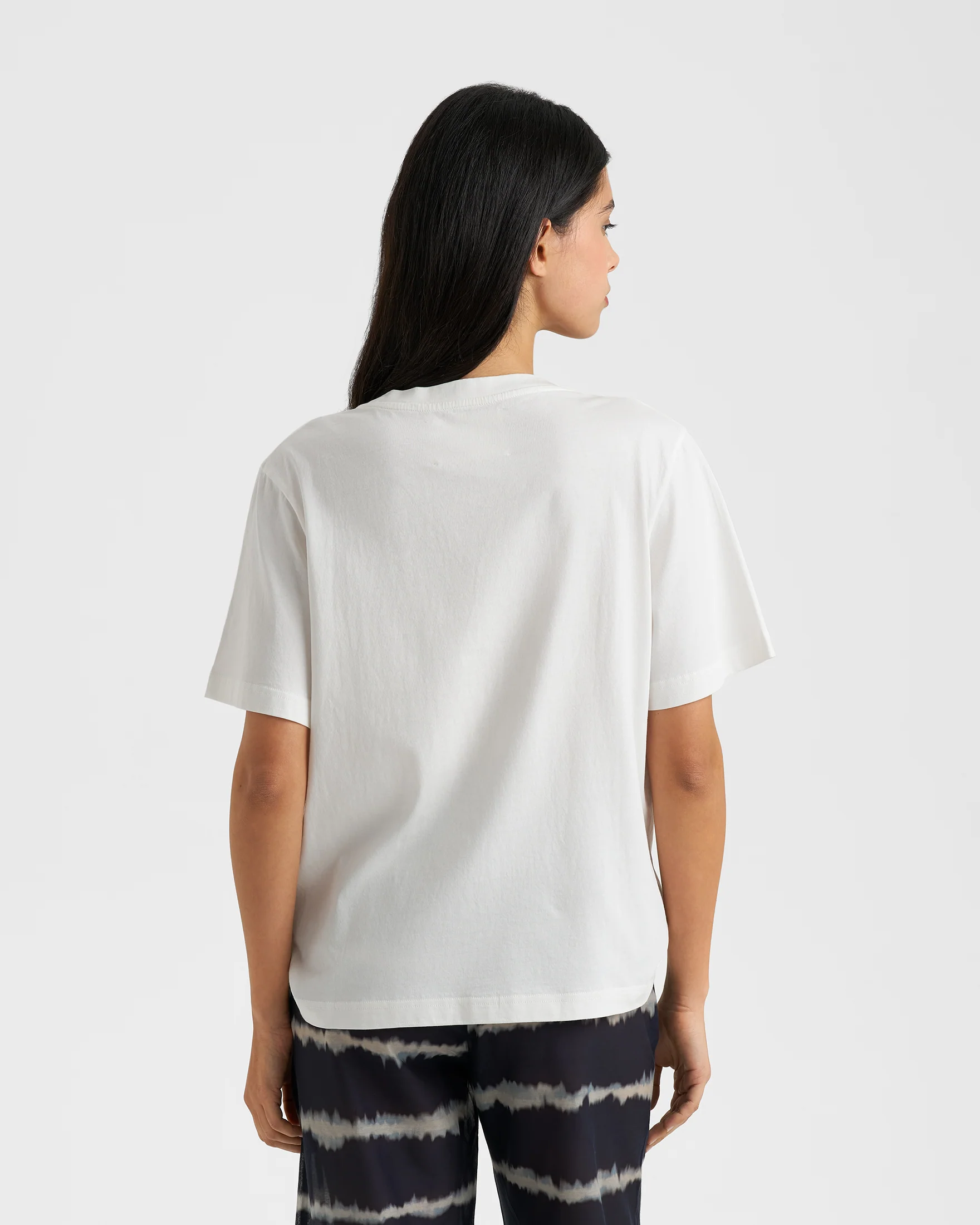 Jersey Coconut T-Shirt - G84JE - White And Indigo Logo Embroidery - Image 4