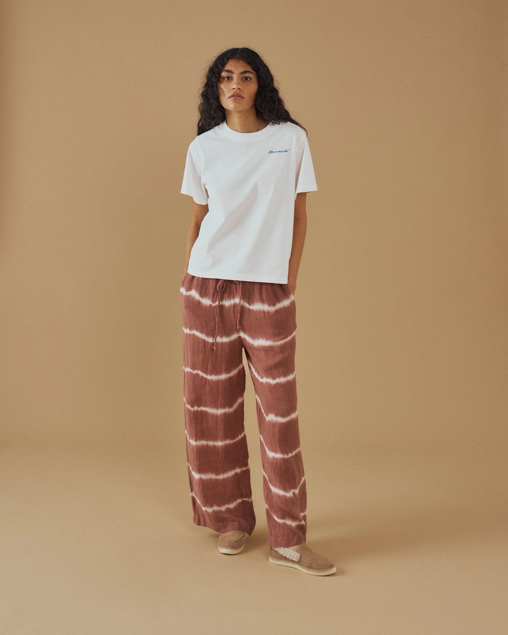 Jersey Coconut T-Shirt - G84JE - White And Indigo Logo Embroidery - Image 6