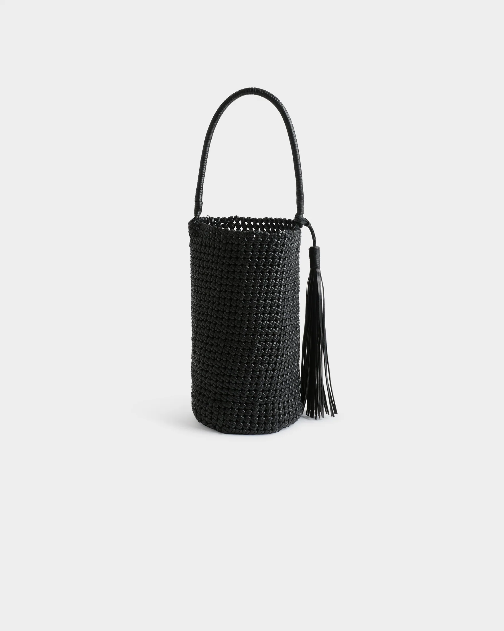 Leather Knot Bucket - L15NN -  Alex Rivière Studio x Manebí Black - Image 4