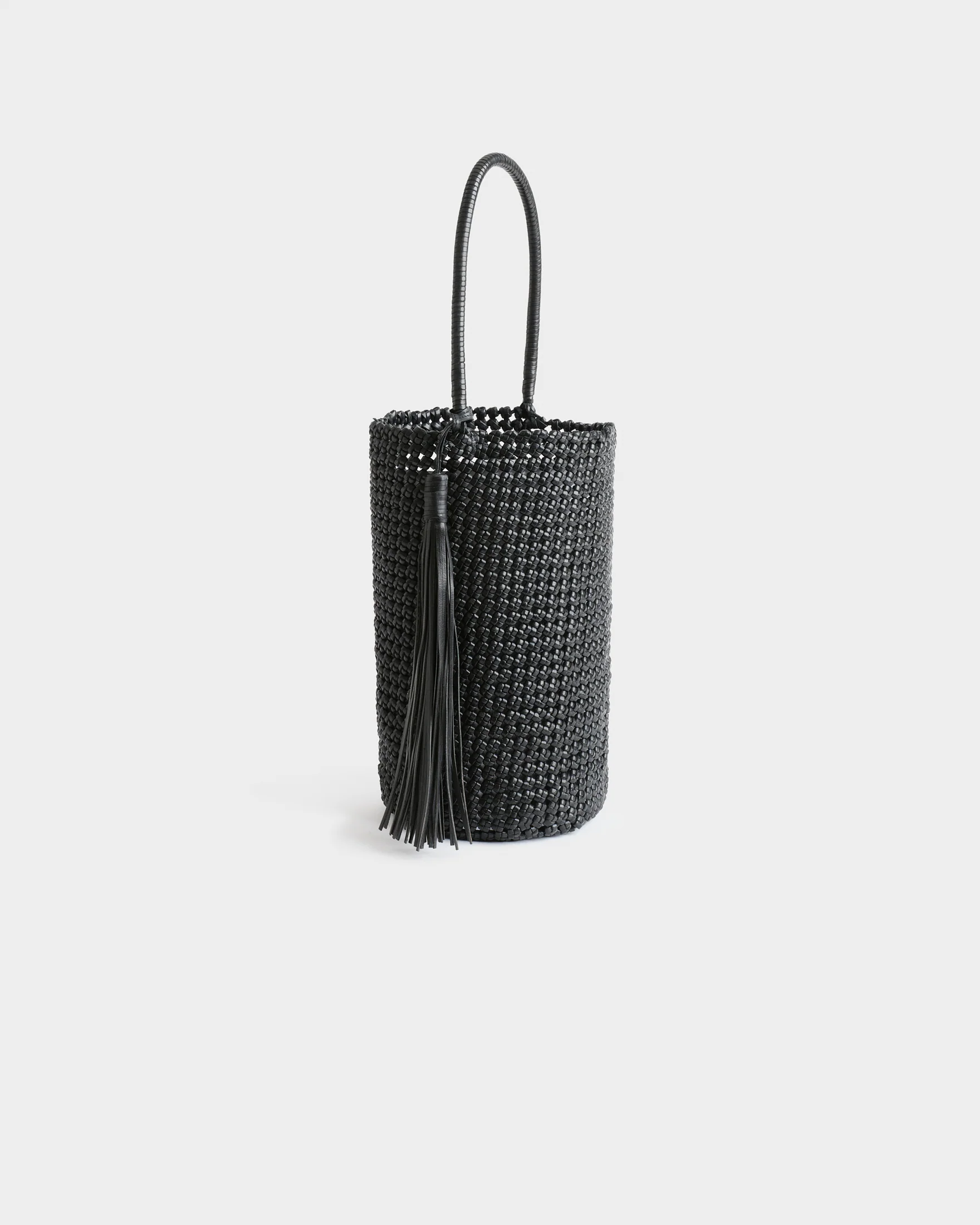 Leather Knot Bucket - L15NN -  Alex Rivière Studio x Manebí Black - Image 5