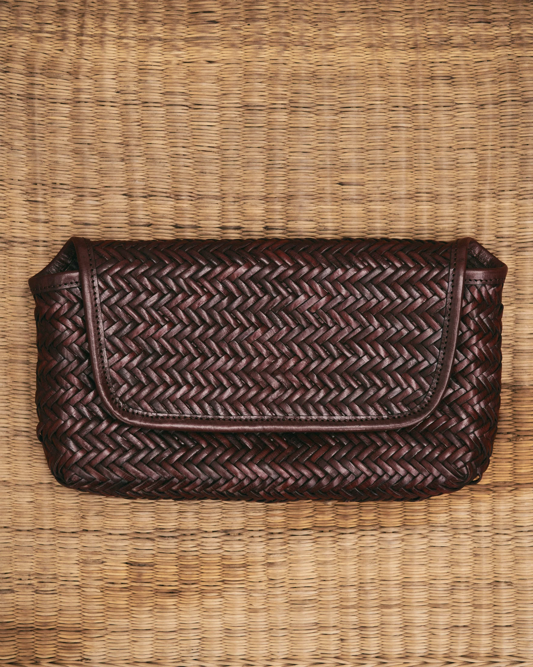 Leather Pouch Bag - L14HE - Canyon Dark Brown - Image 3