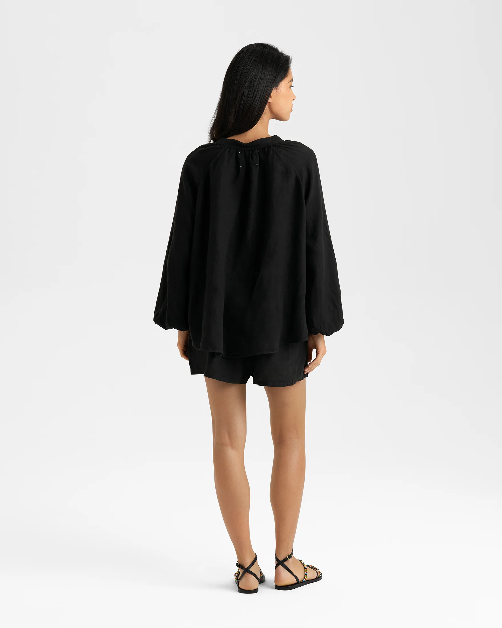 Linen Bahia Shorts - O10BV - Black - Image 4