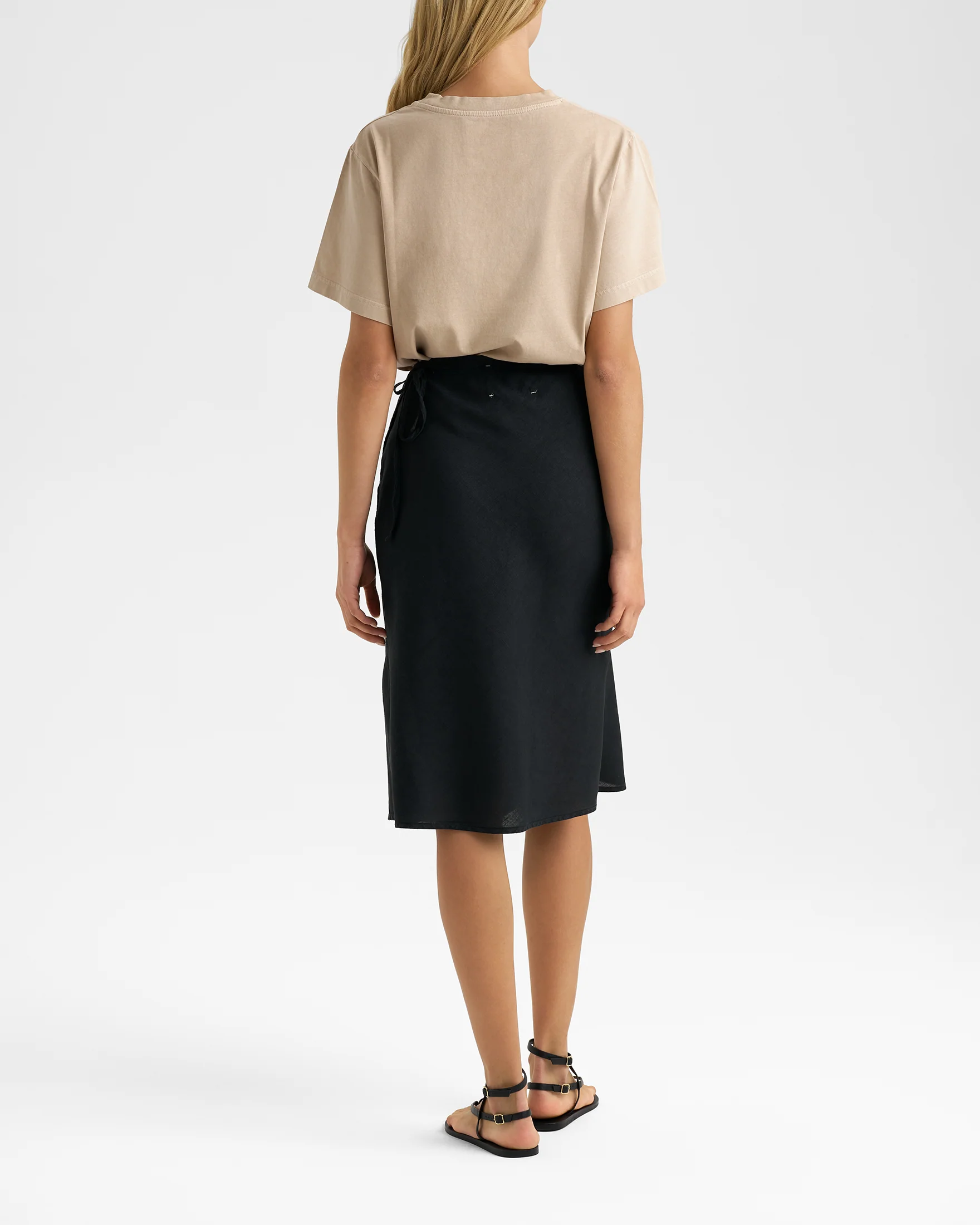 Linen Merida Skirt - O10MD - Black - Image 4
