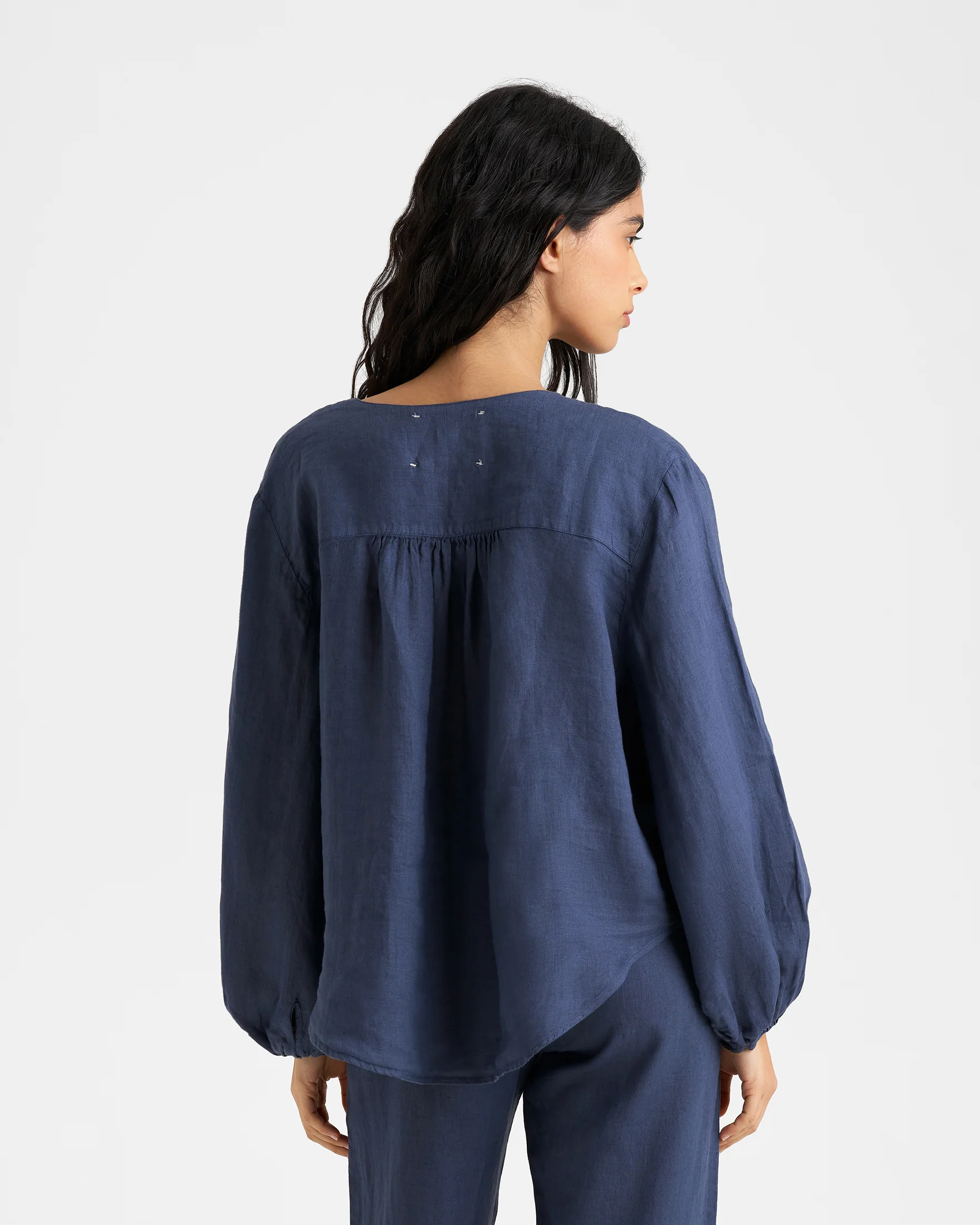 Linen Monterey Shirt - L24EP - Vintage Navy - Image 4