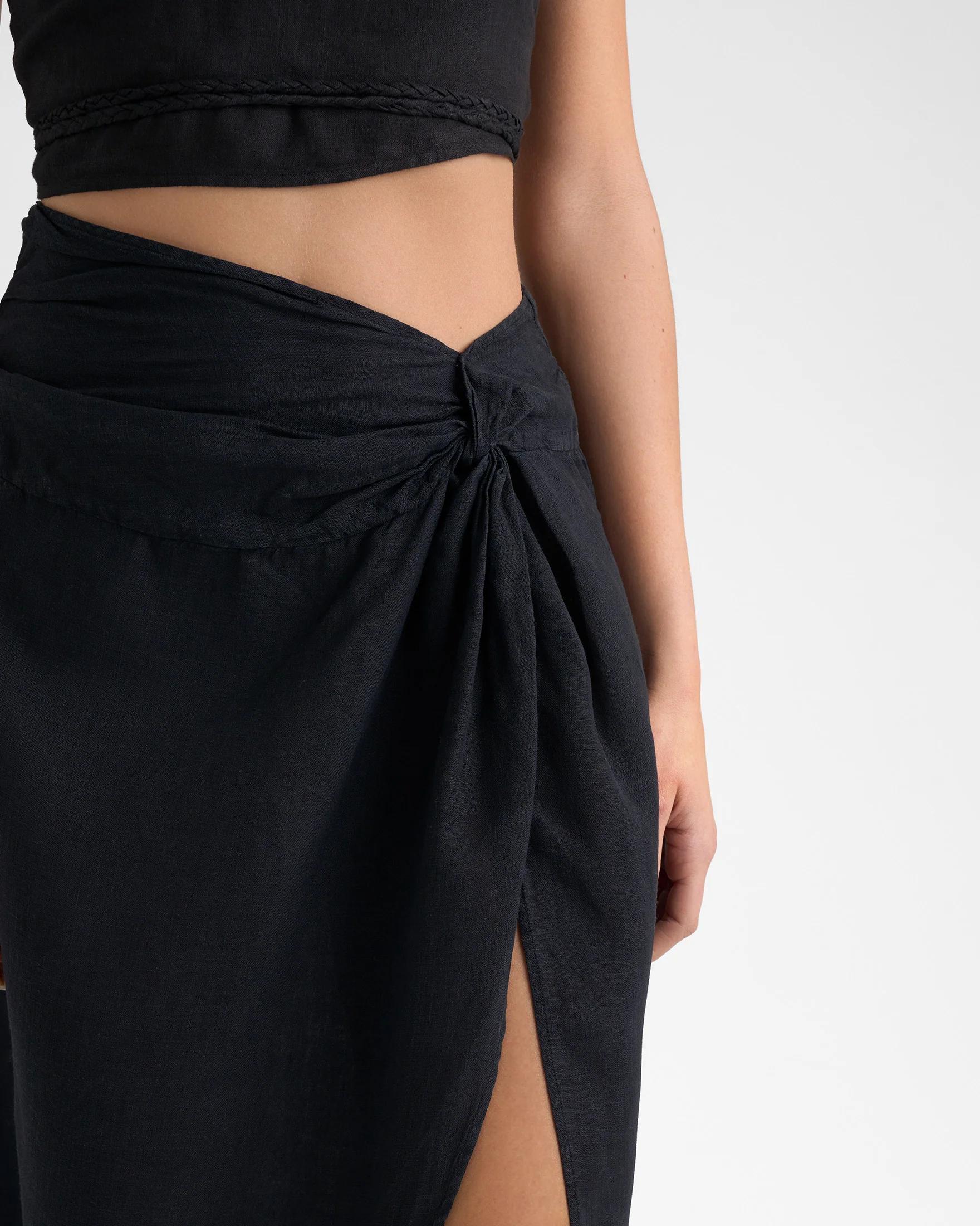 Linen Trancoso Skirt - O10PN - Black - Image 3