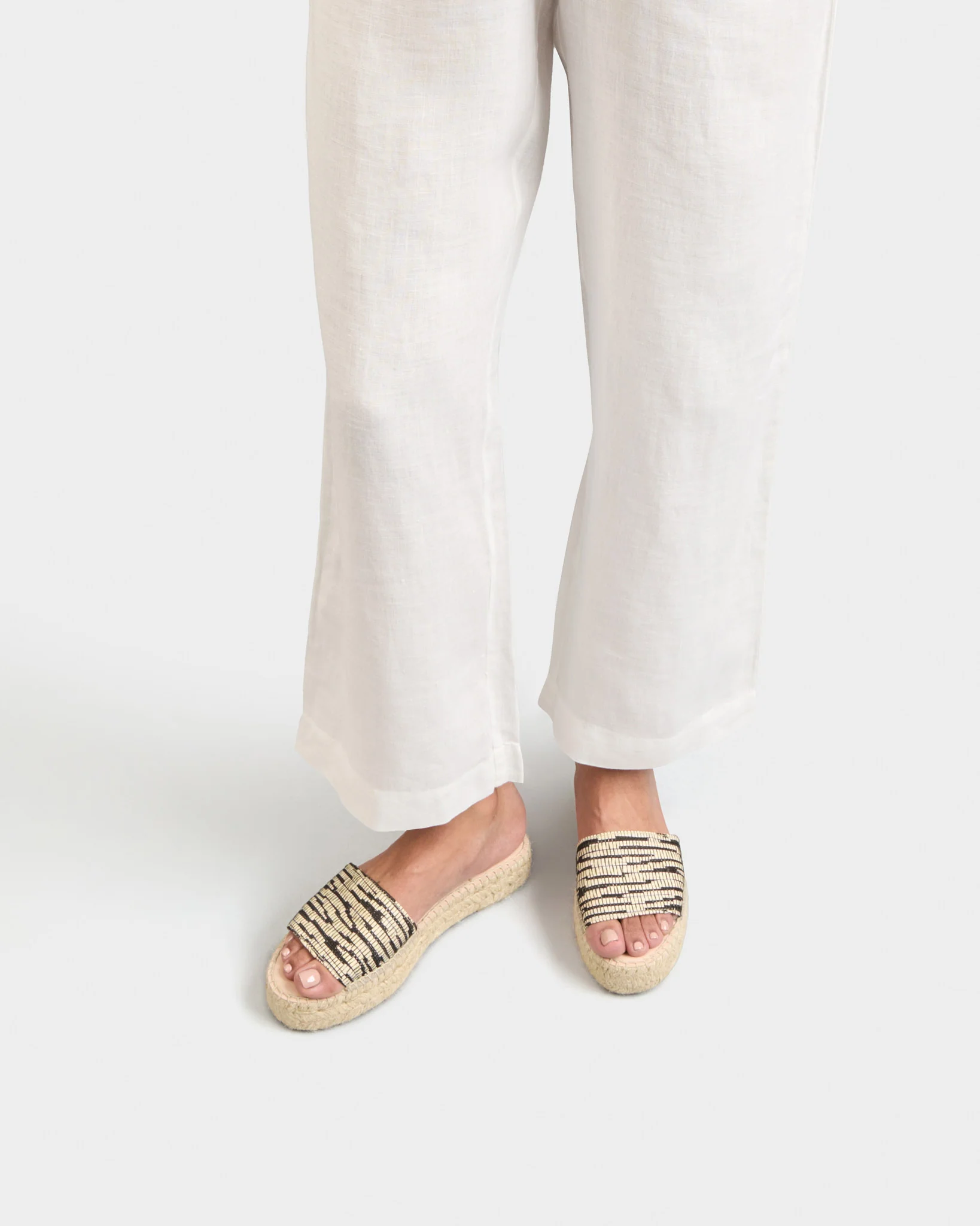 Raffia Zebra Double Sole Slides - H25DS - Yucatán Natural & Black - Image 2