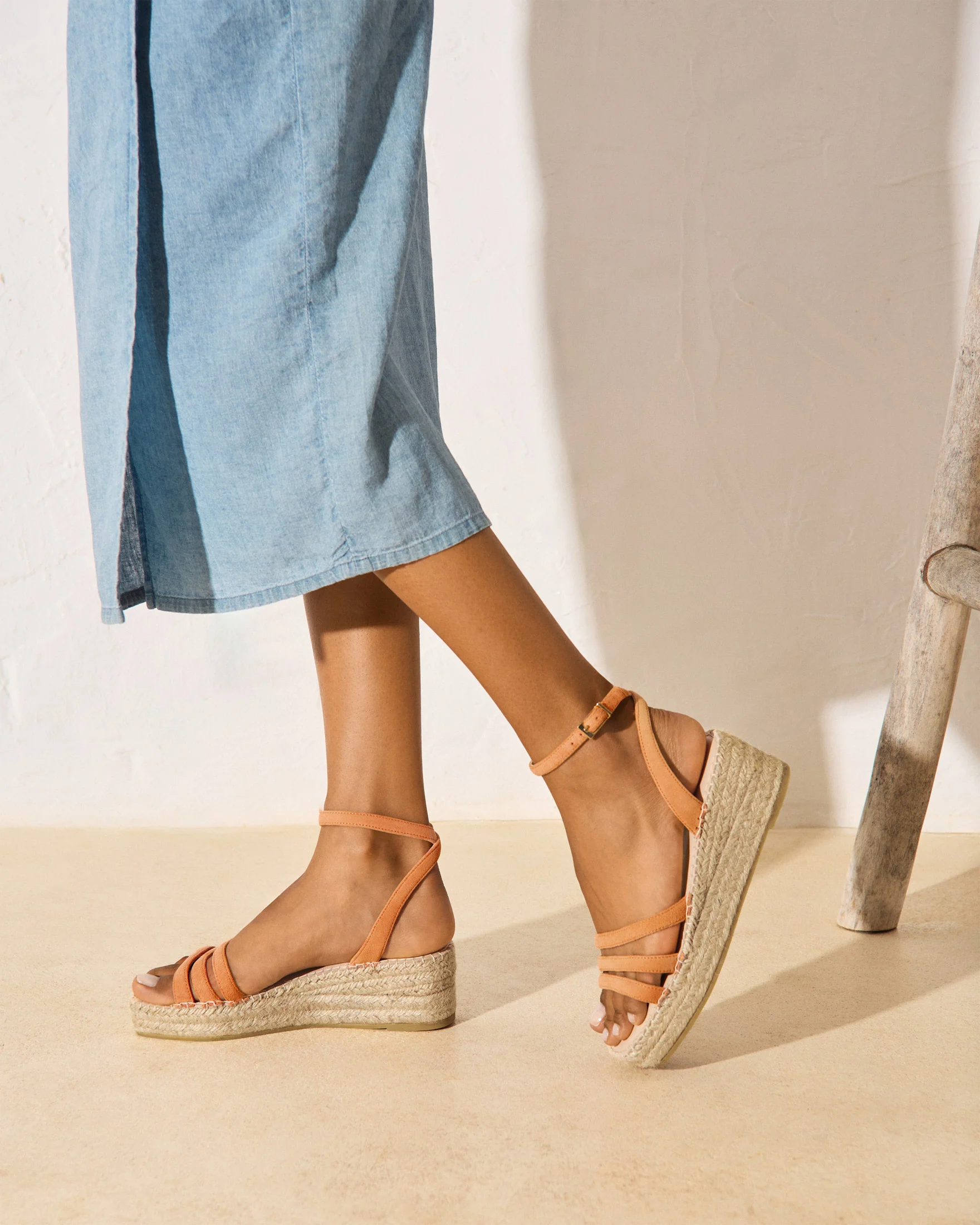 Suede Three Bands Platform - W26WU - Hamptons Island Peach - Image 2