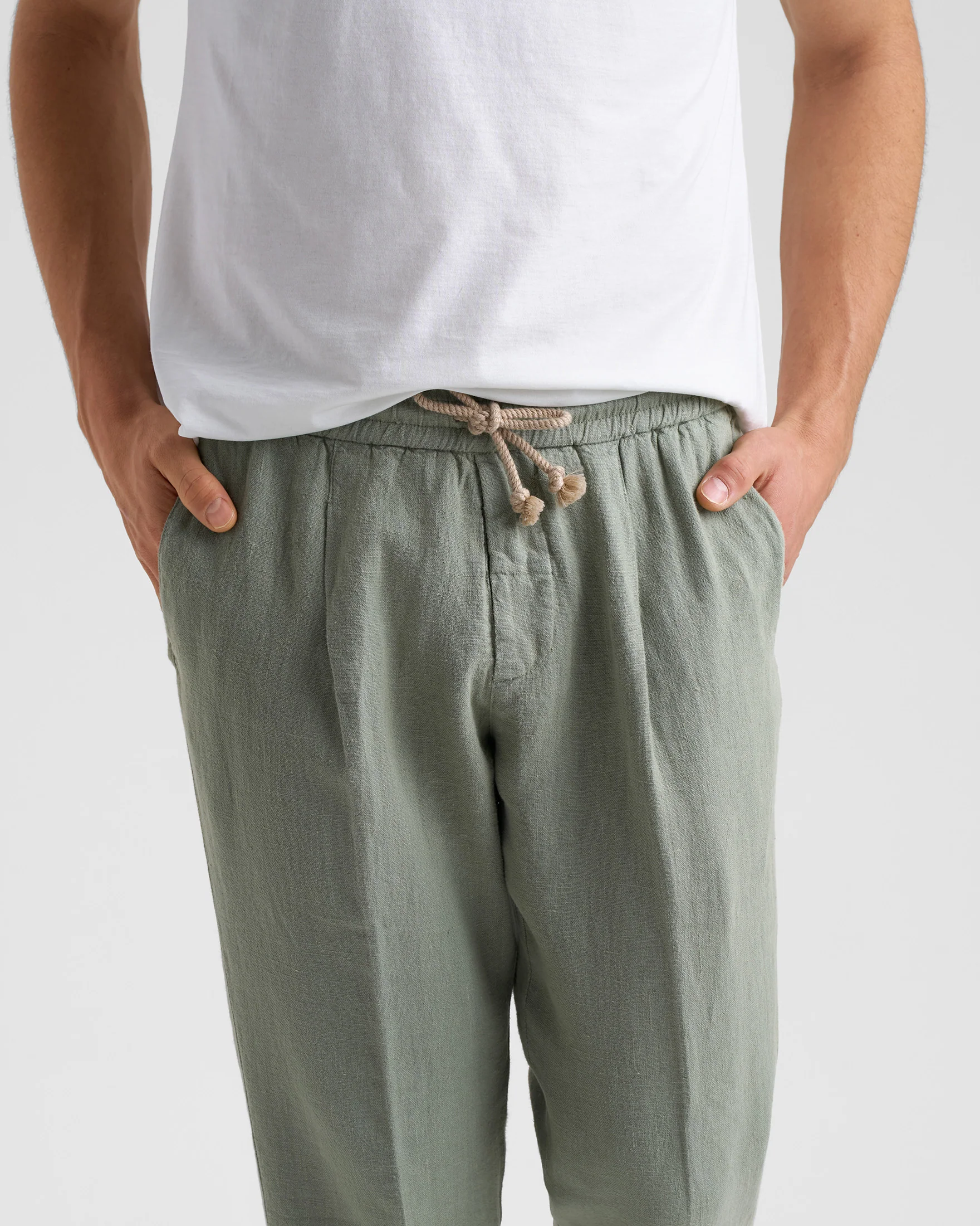 Woven Linen Santa Barbara Trousers - L27VD - Military Green - Image 3